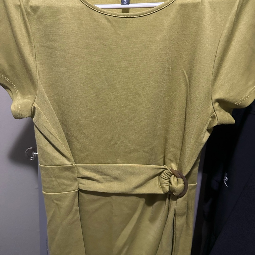 Massini Lime Green Short Sleeve Belted Top with Ring Detail